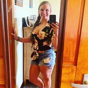 Meet your Posher, Nicole